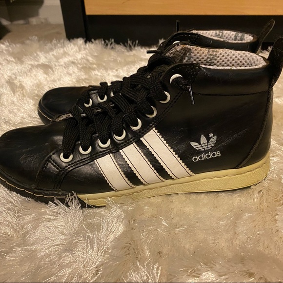 Men’s Leather Adidas High Tops - Picture 3 of 7